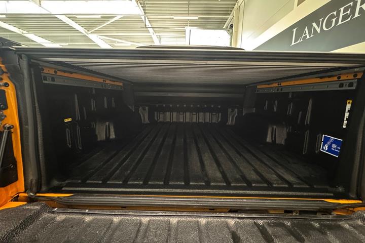 Orange Ford Ranger fra 2023