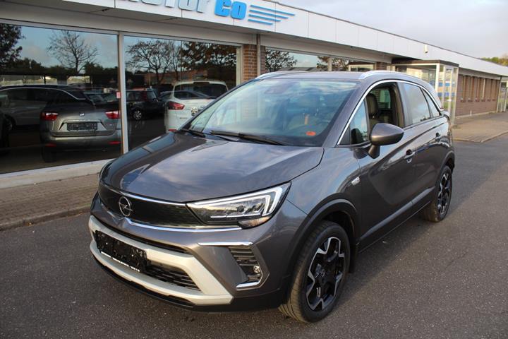 Grå Opel Crossland fra 2021