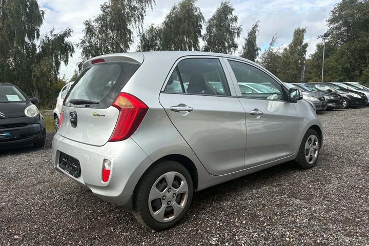 Grå Kia Picanto fra 2012