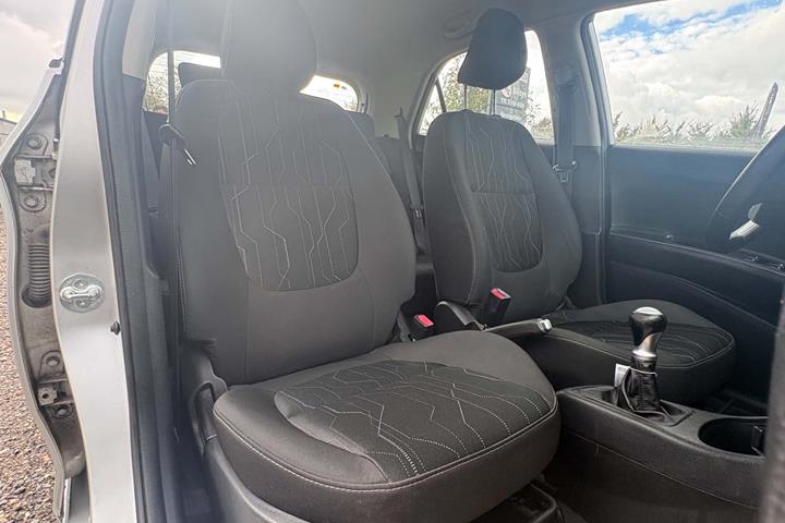 Grå Kia Picanto fra 2012