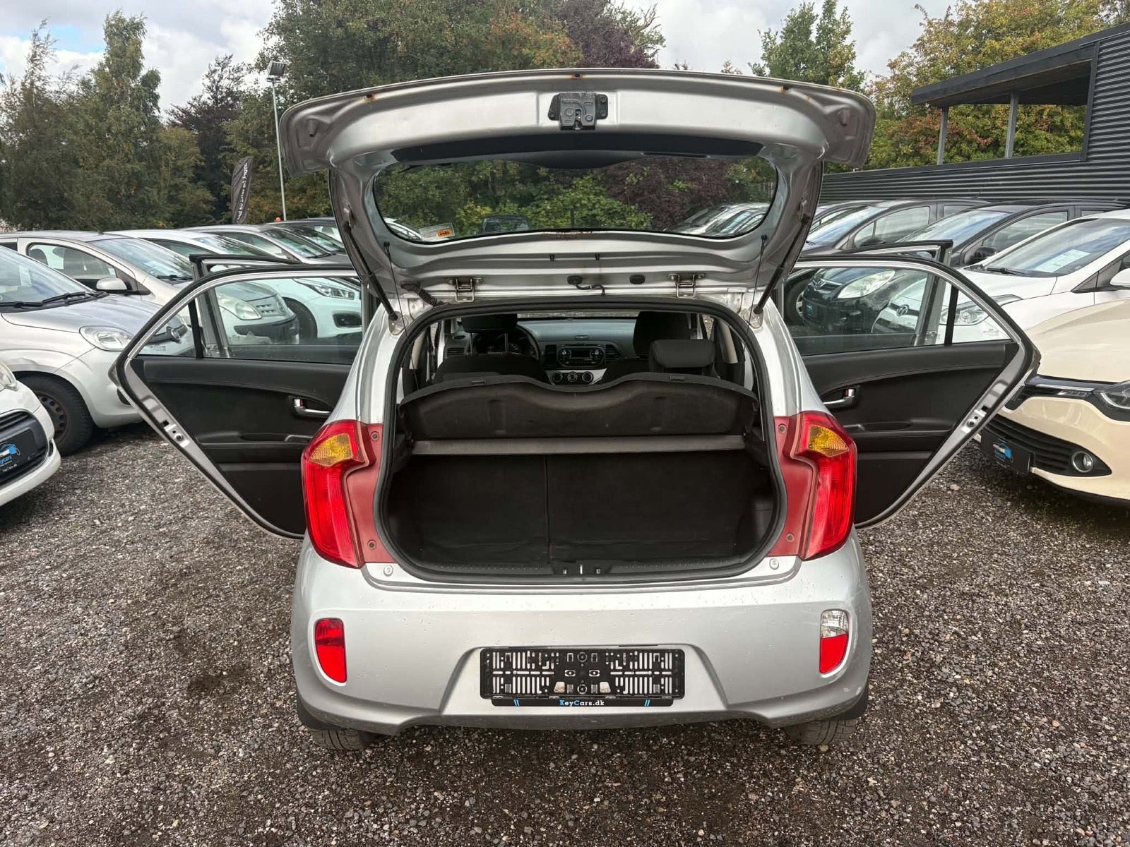 Grå Kia Picanto fra 2012