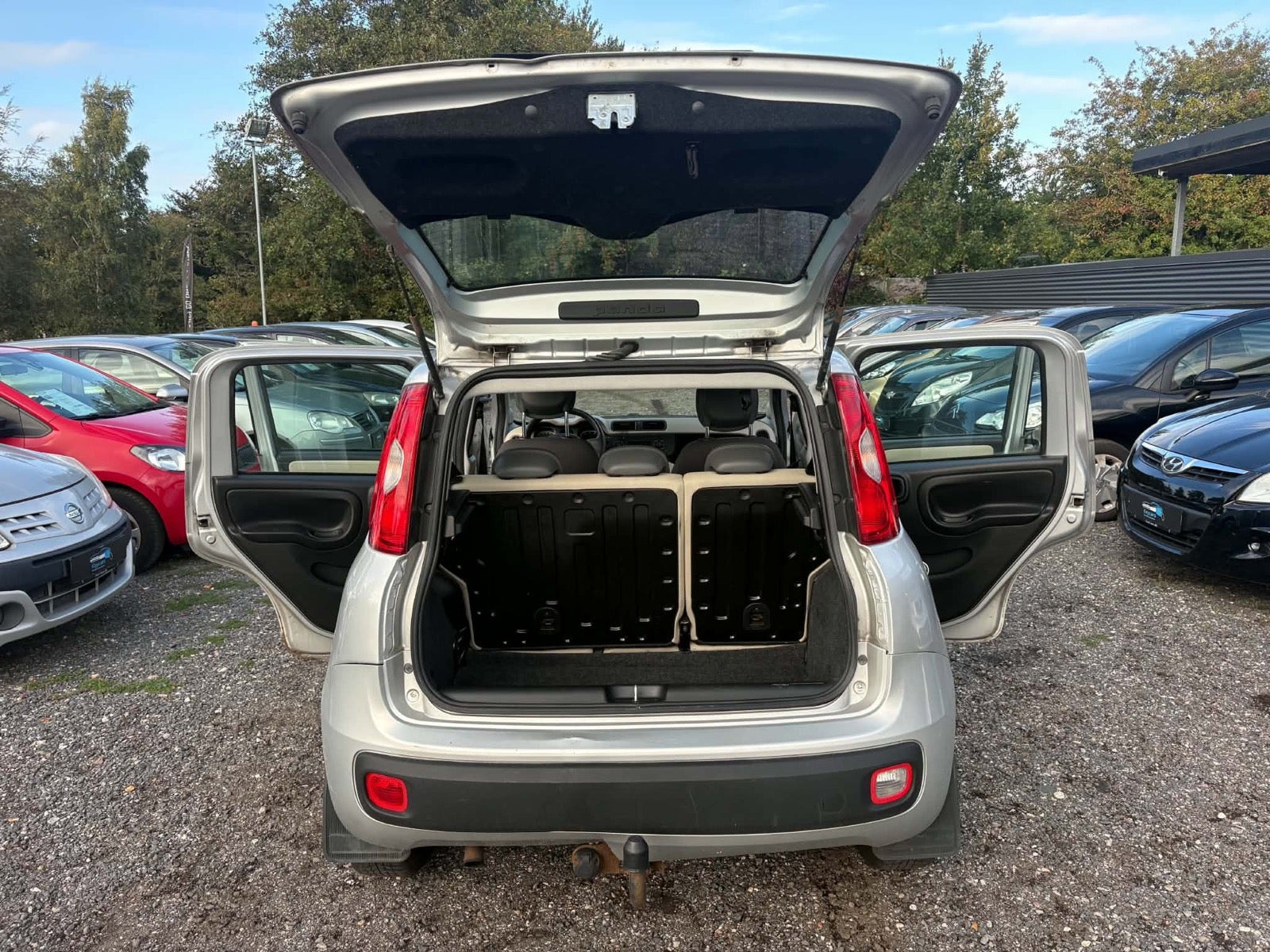 Sølv Fiat Panda fra 2012