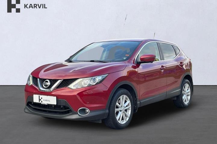 Rød Nissan Qashqai fra 2016 set udefra