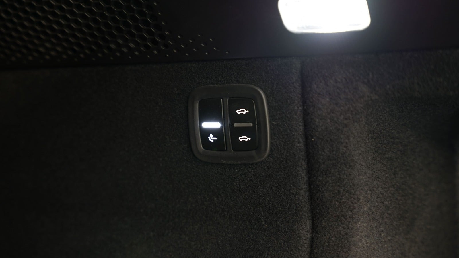 Grå Porsche Macan 4S fra 2025
