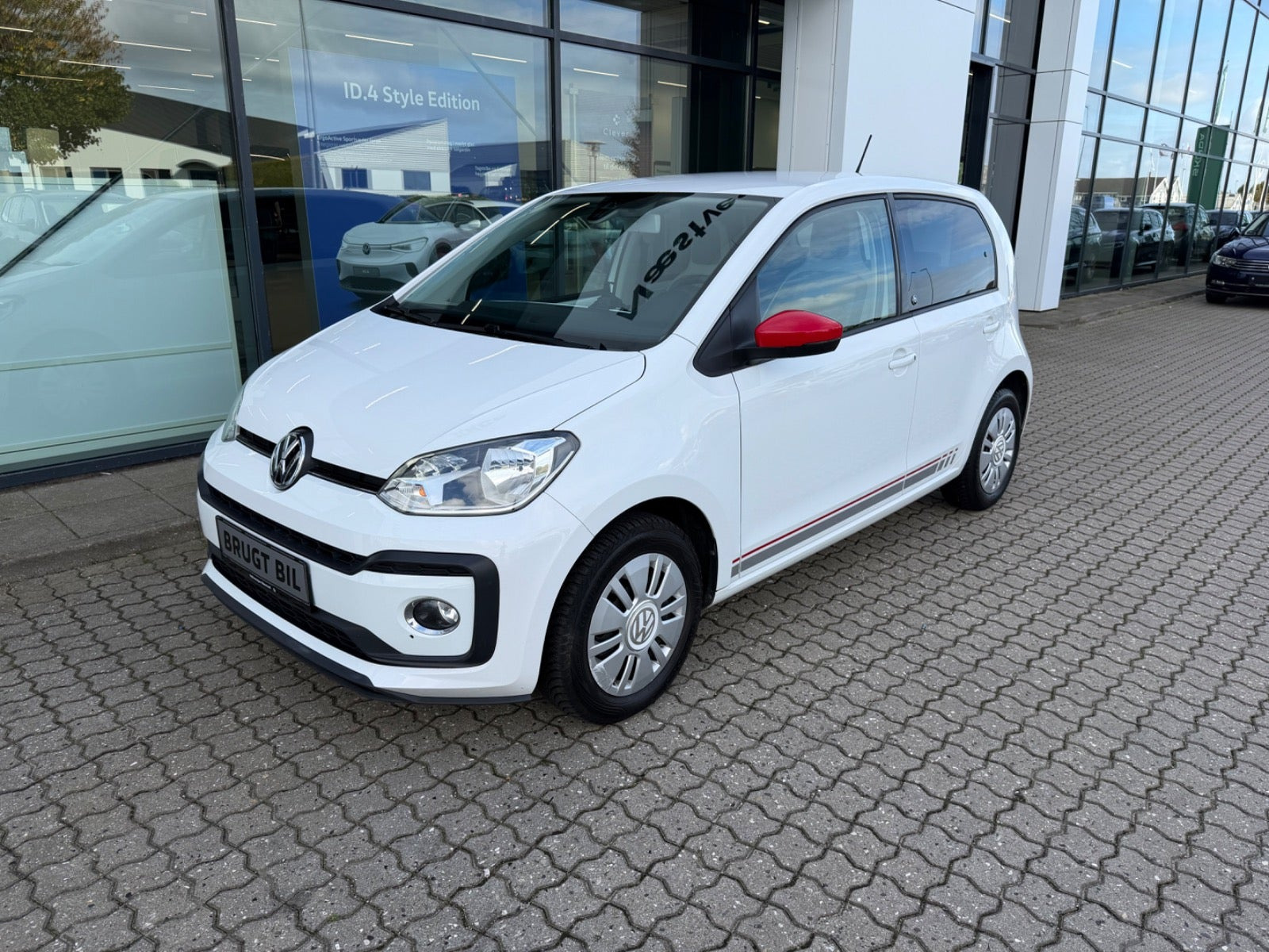 Hvid VW UP! fra 2018