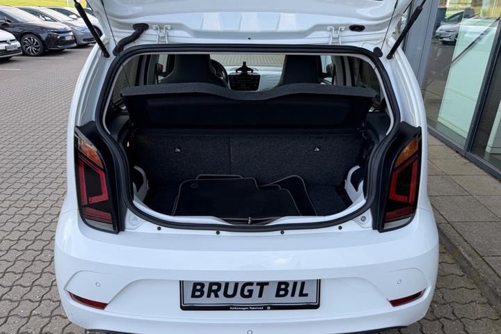 Hvid VW UP! fra 2018