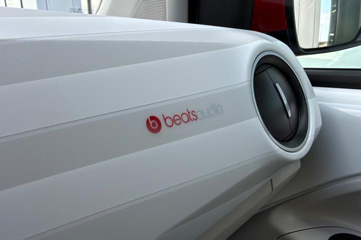 Hvid VW UP! fra 2018