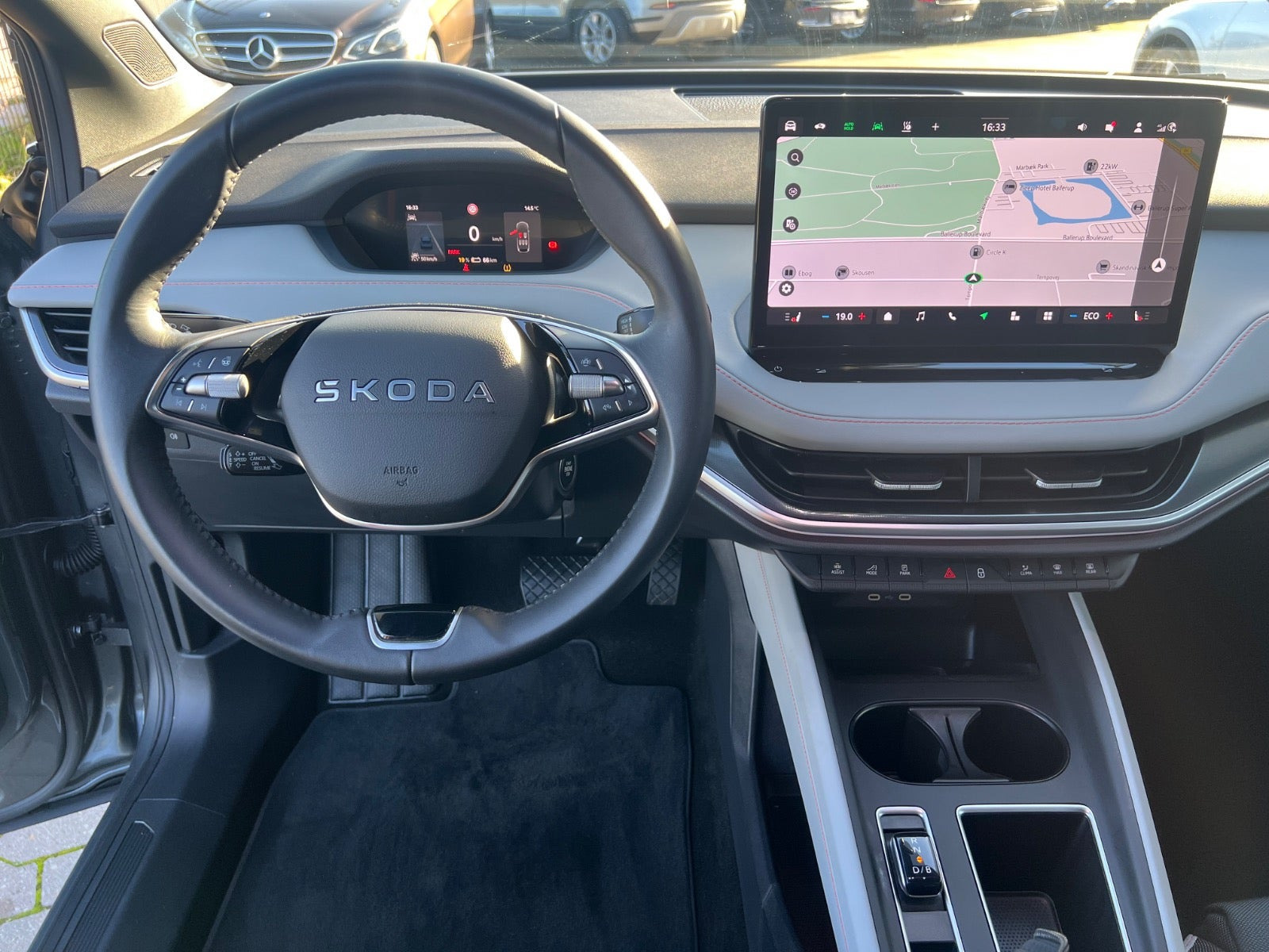 Grå Skoda Elroq fra 2025
