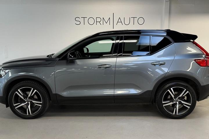 Grå Volvo XC40 fra 2018