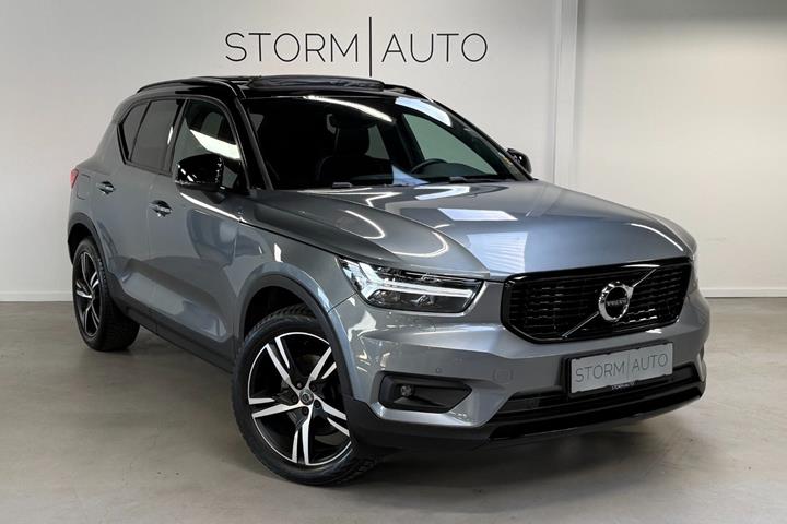 Grå Volvo XC40 fra 2018