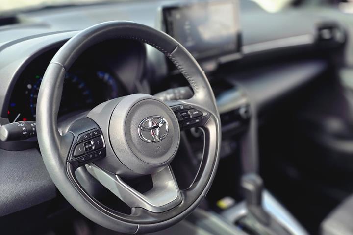 Bronze Toyota Yaris Cross fra 2022