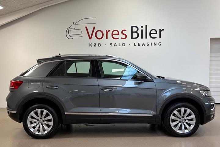 Grå VW T-Roc fra 2020