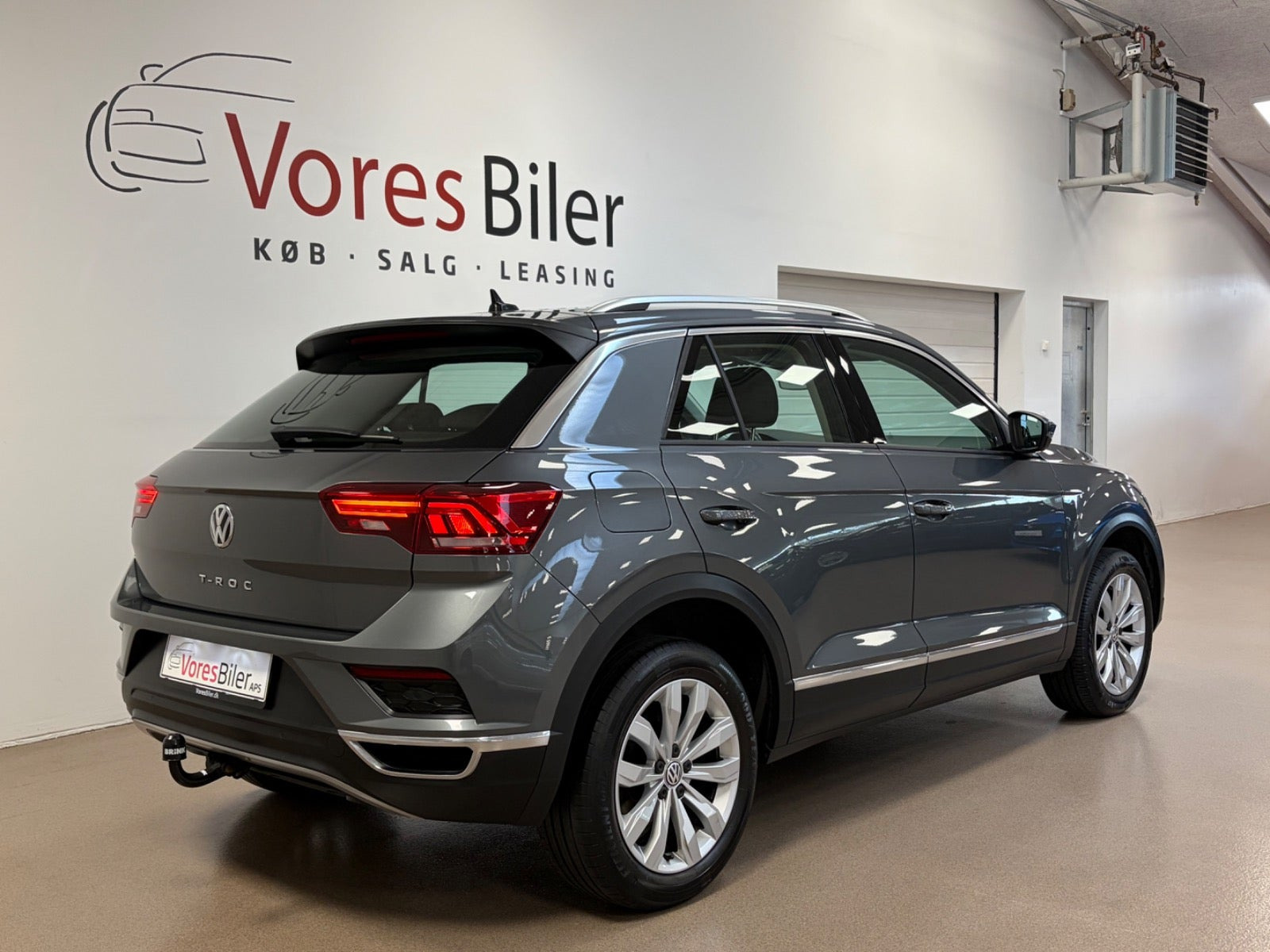 Grå VW T-Roc fra 2020