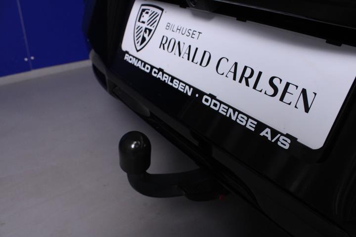 Grå Peugeot e-3008 fra 2025
