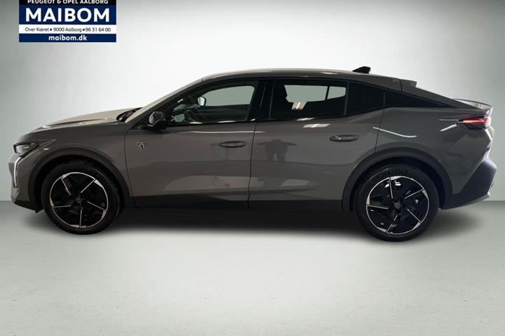 Grå Peugeot e-408 fra 2025