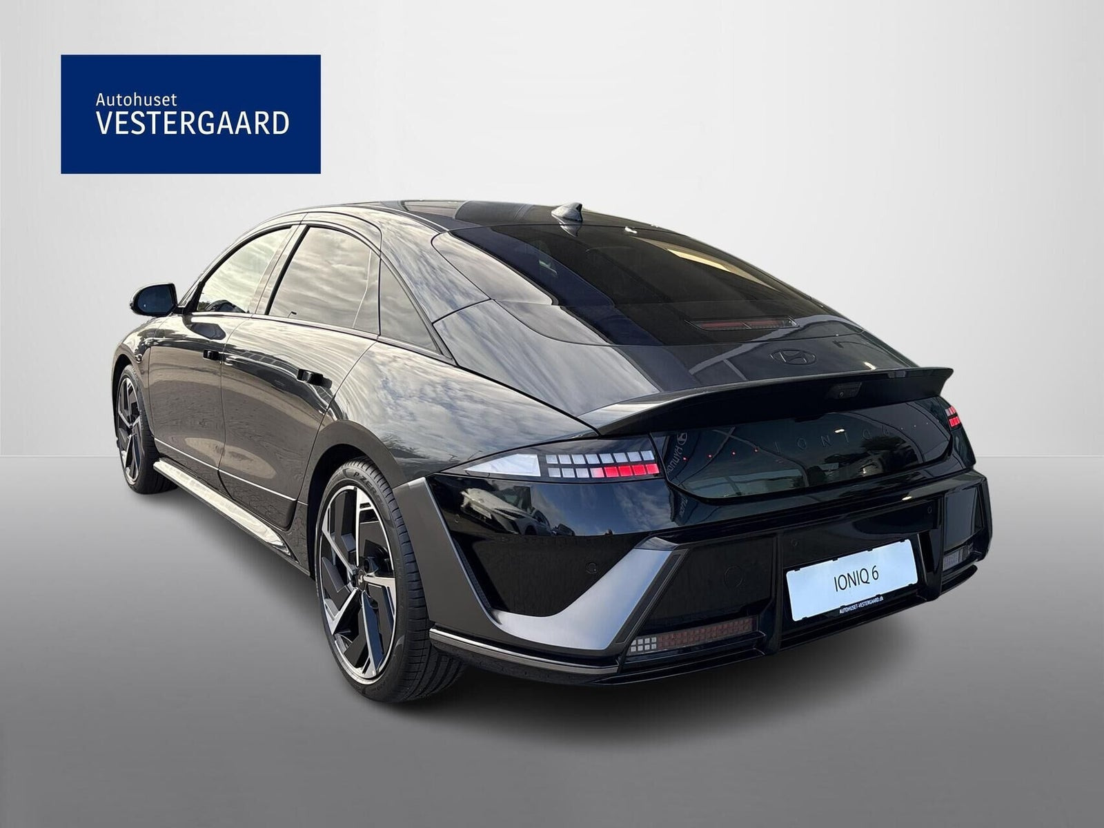 Grå Hyundai Ioniq 6 fra 2026