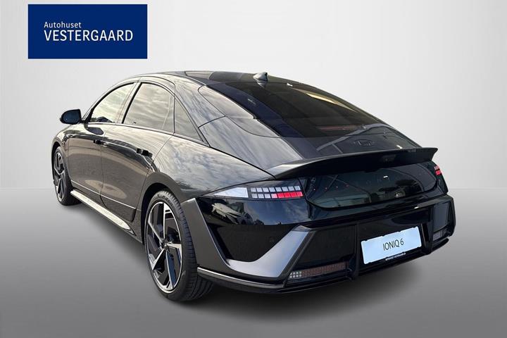 Grå Hyundai Ioniq 6 fra 2026