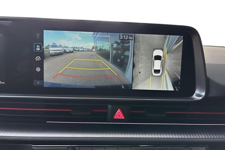Grå Hyundai Ioniq 6 fra 2026