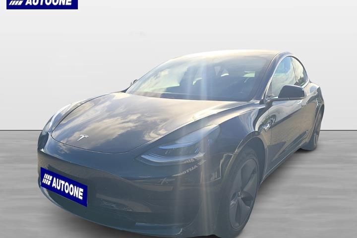 Sort Tesla Model 3 fra 2019