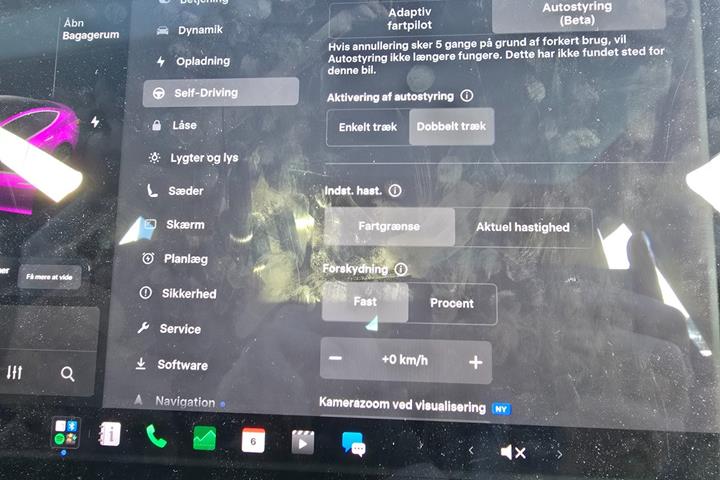 Sort Tesla Model 3 fra 2019