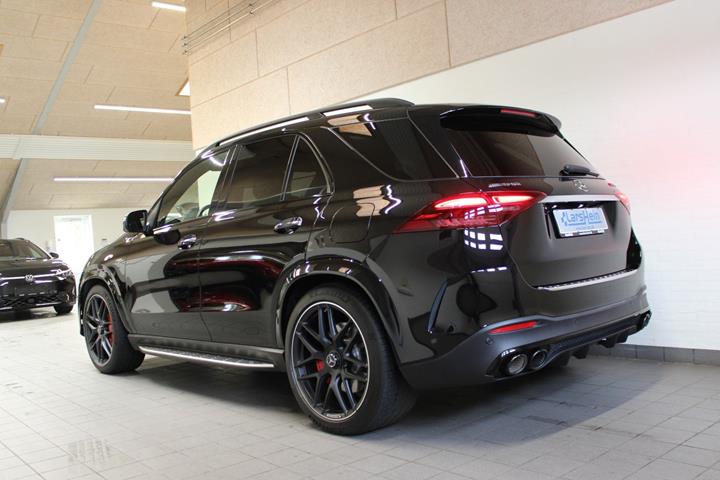 Sort Mercedes GLE53 fra 2025