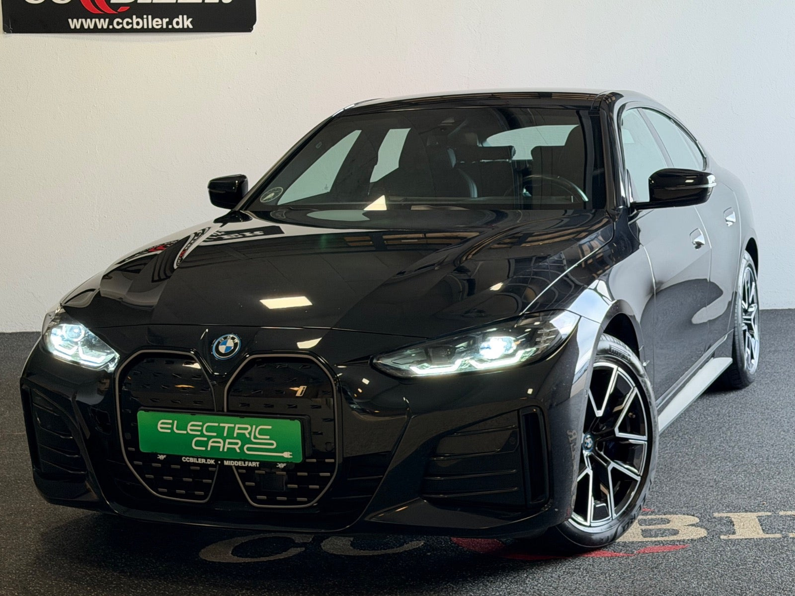 Sort BMW i4 fra 2023