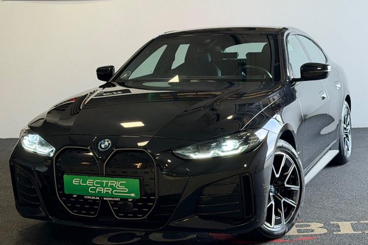 Sort BMW i4 fra 2023