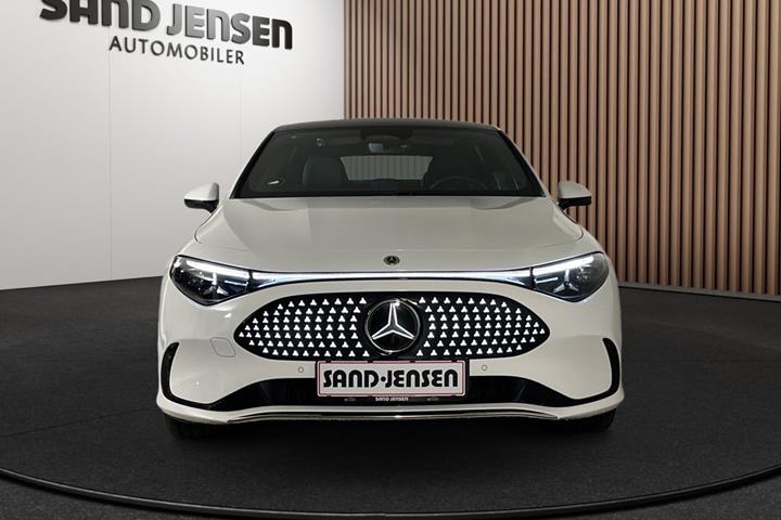 Hvid Mercedes CLA250+ fra 2026