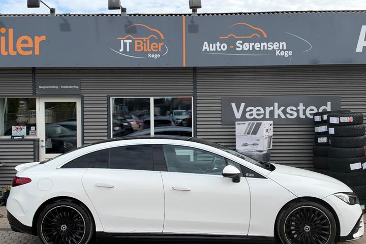 Hvid Mercedes EQE350+ fra 2024