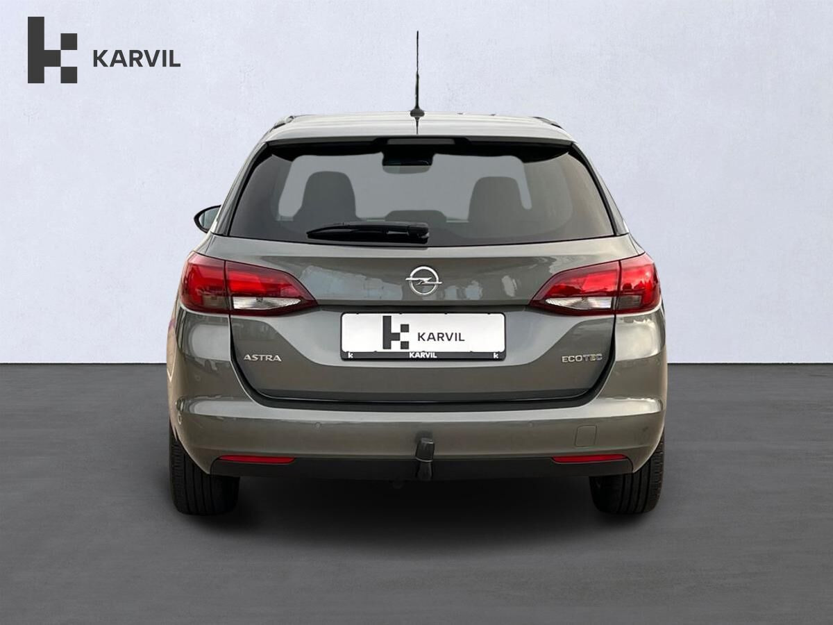 Grå Opel Astra fra 2019