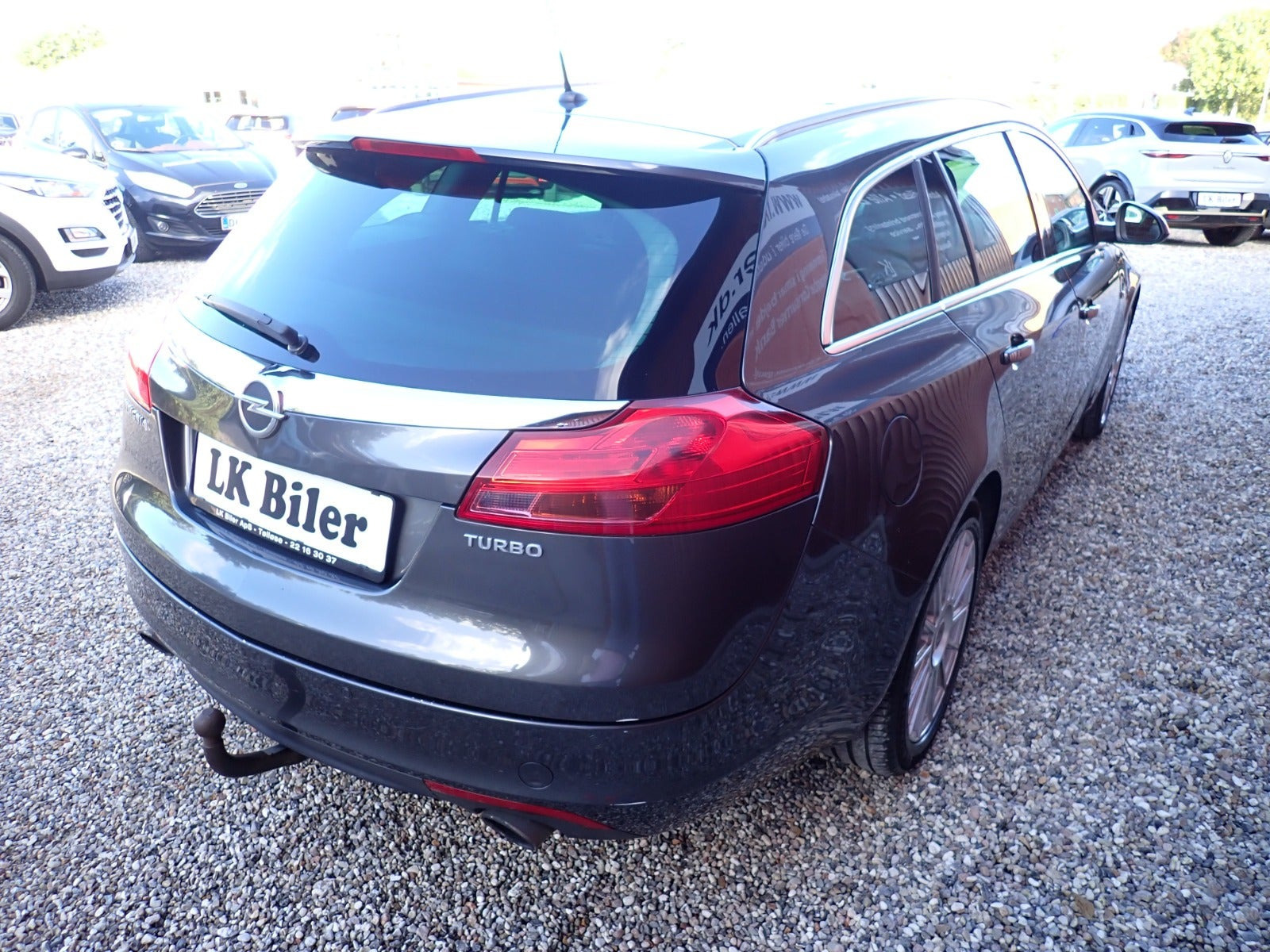 Grå Opel Insignia fra 2011