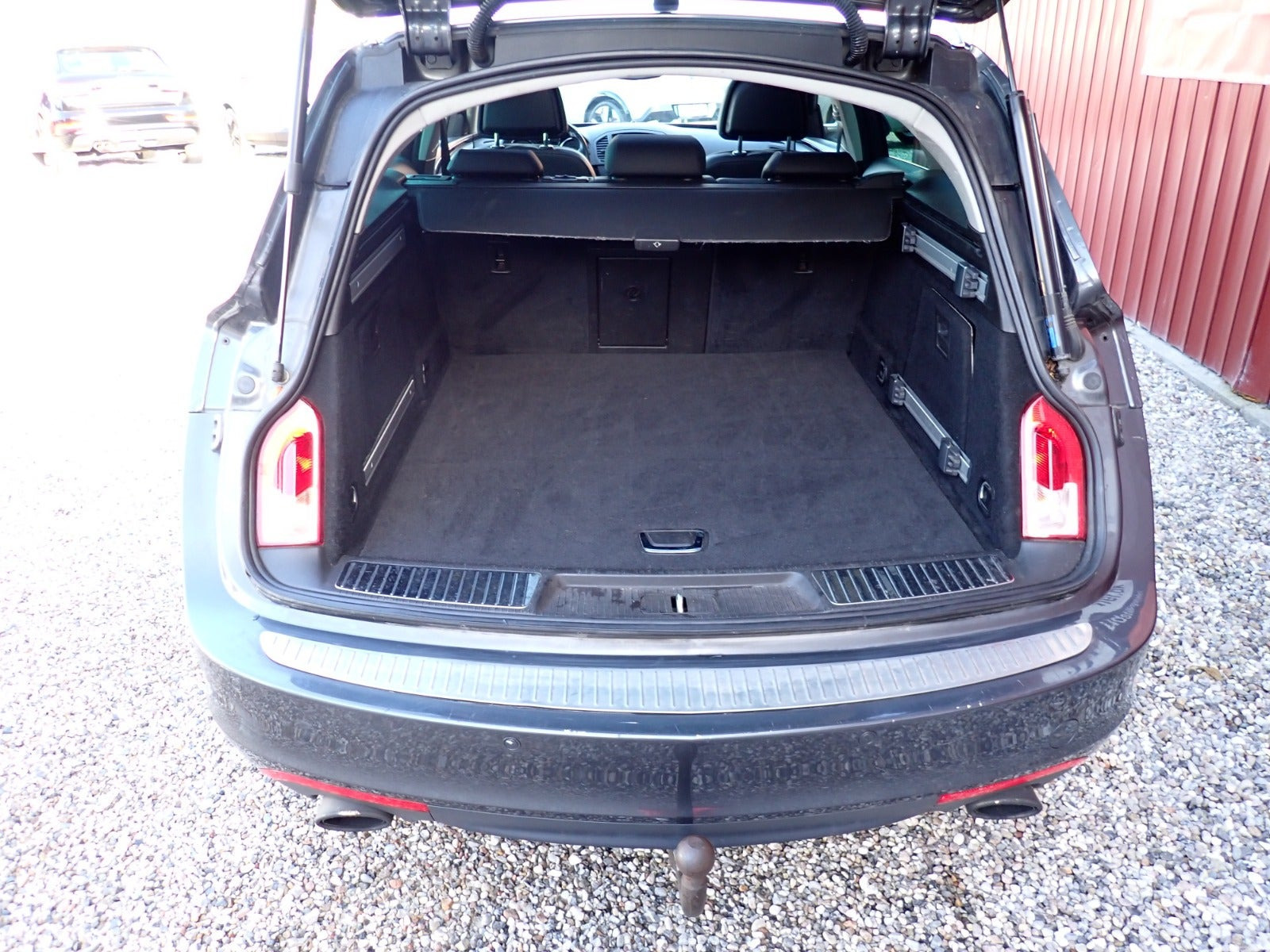 Grå Opel Insignia fra 2011