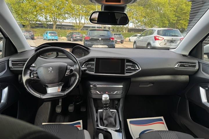 undefined Peugeot 308 fra 2015