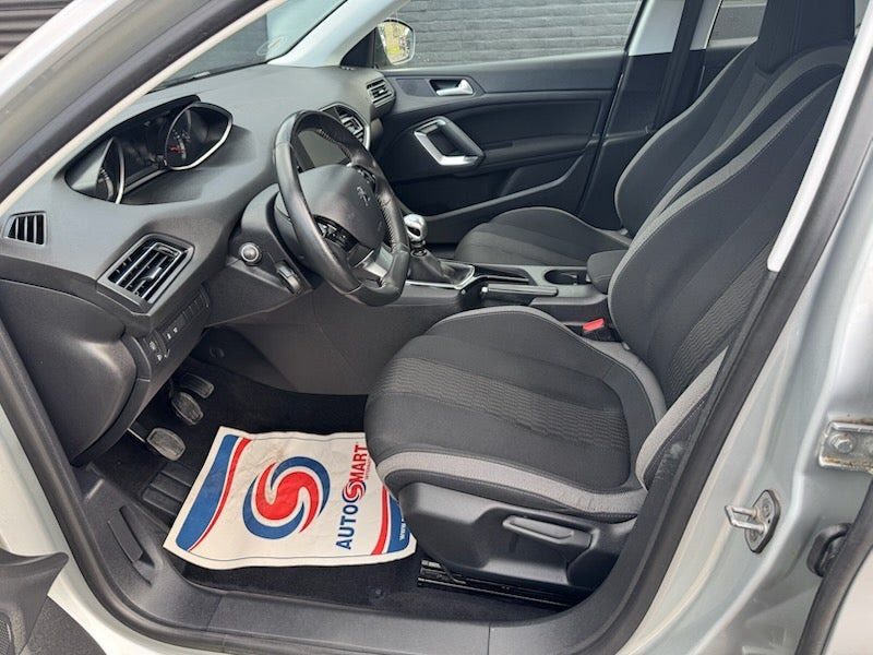 undefined Peugeot 308 fra 2015