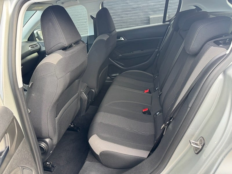 undefined Peugeot 308 fra 2015