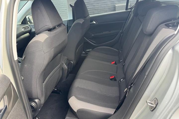 undefined Peugeot 308 fra 2015