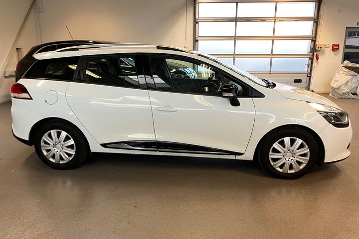 Hvid Renault Clio IV fra 2015