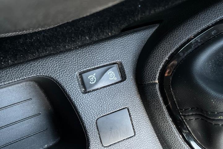 Hvid Renault Clio IV fra 2015