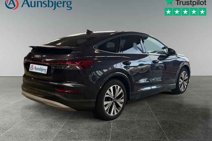 Lilla Audi Q4 fra 2023