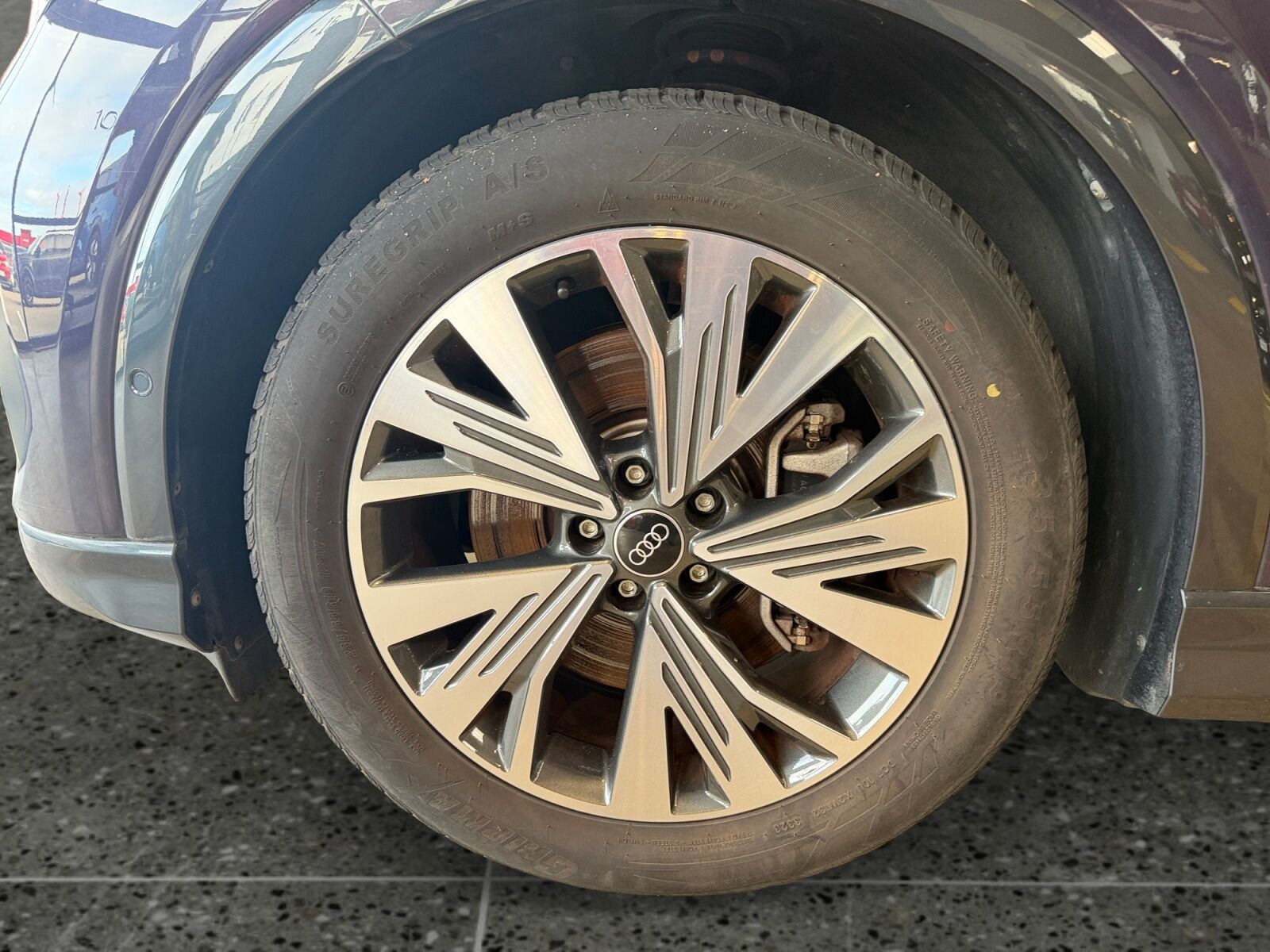 Lilla Audi Q4 fra 2023
