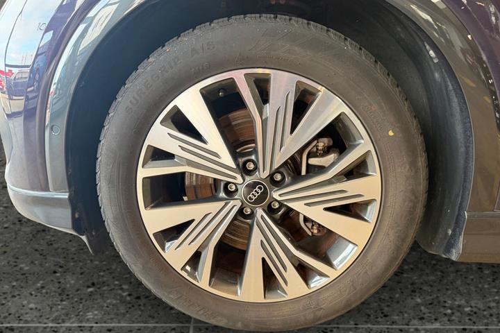 Lilla Audi Q4 fra 2023