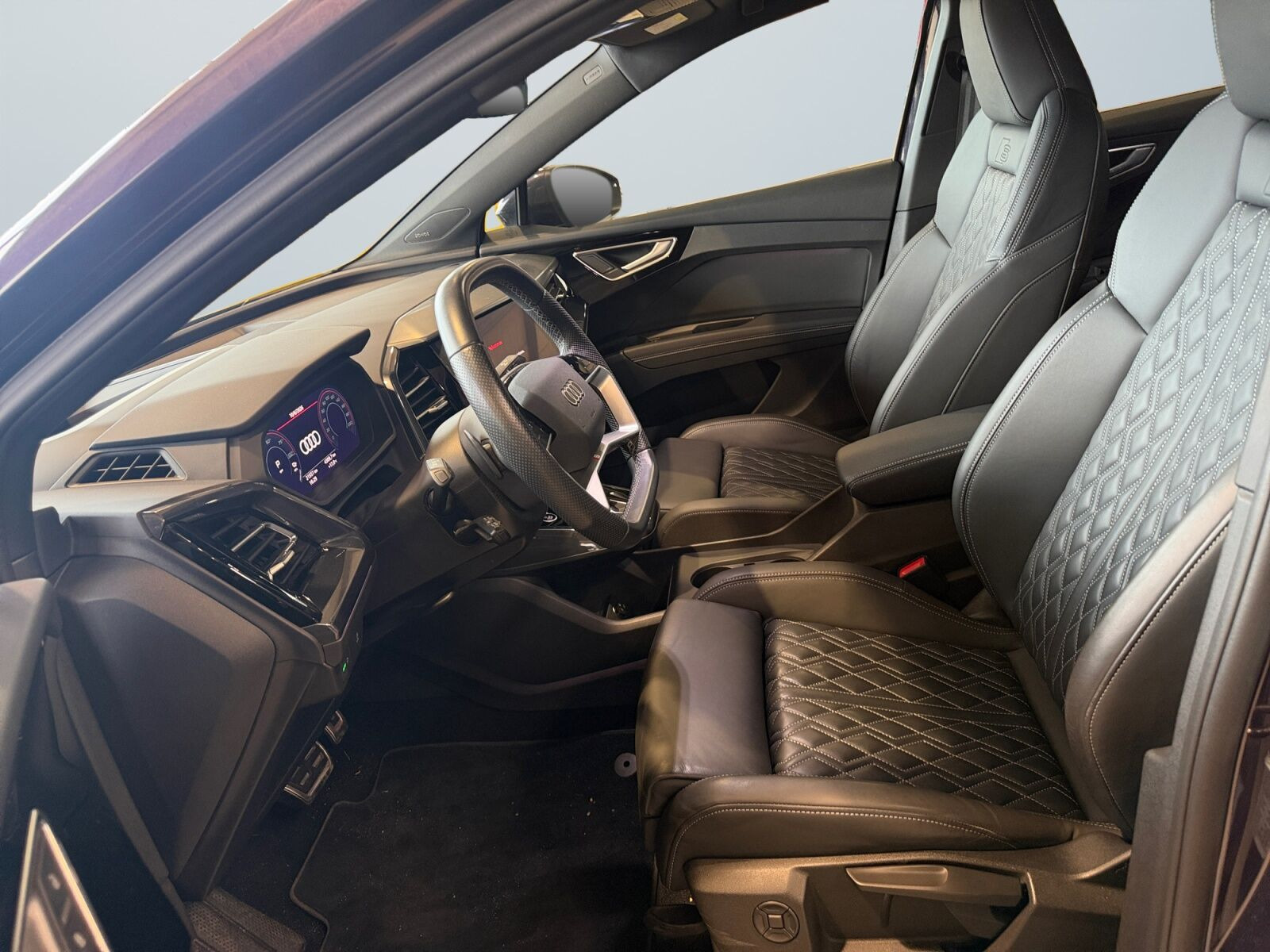 Lilla Audi Q4 fra 2023