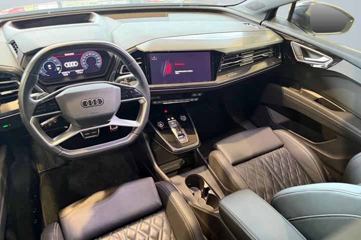 Lilla Audi Q4 fra 2023