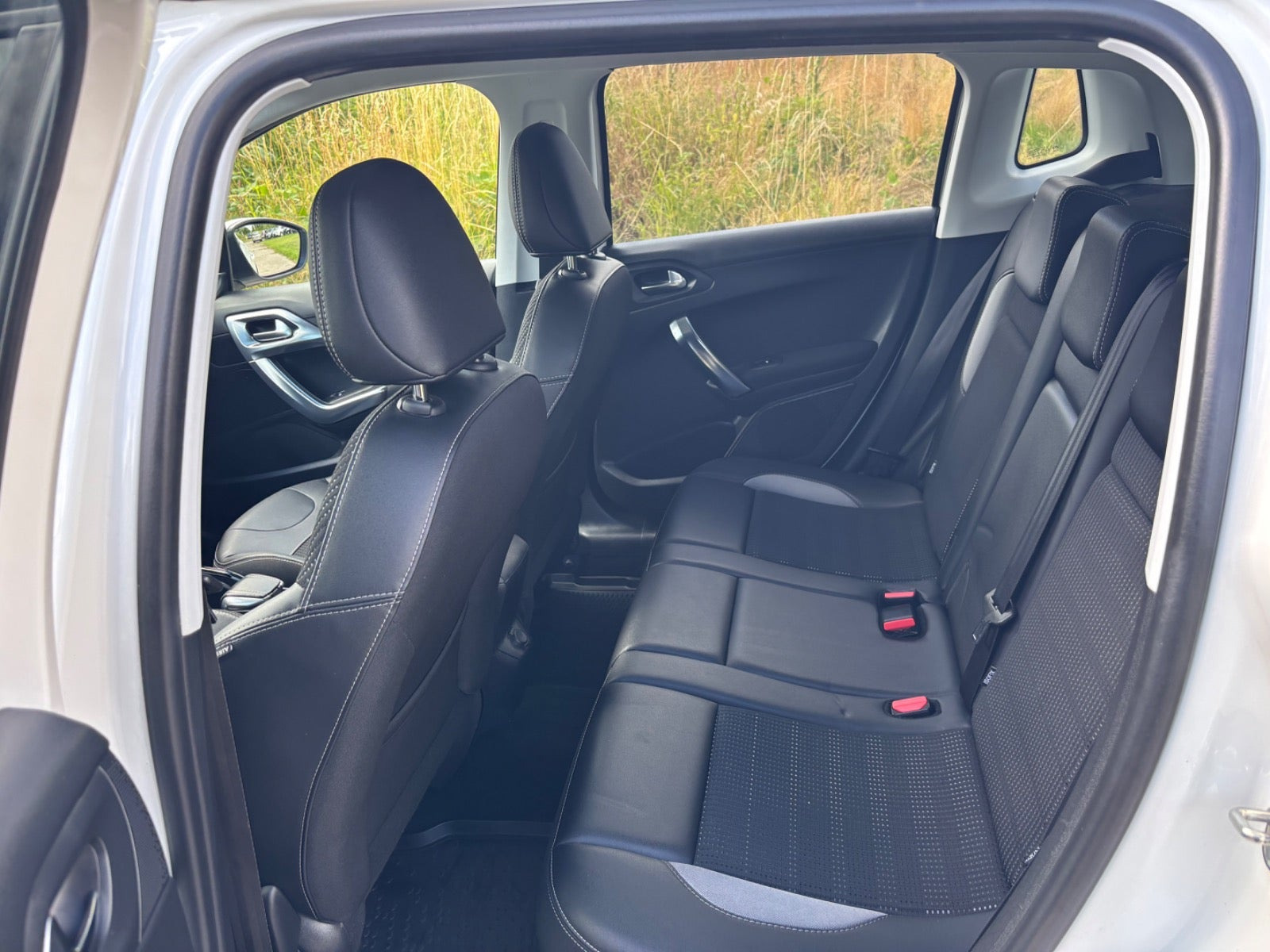 undefined Peugeot 2008 fra 2017
