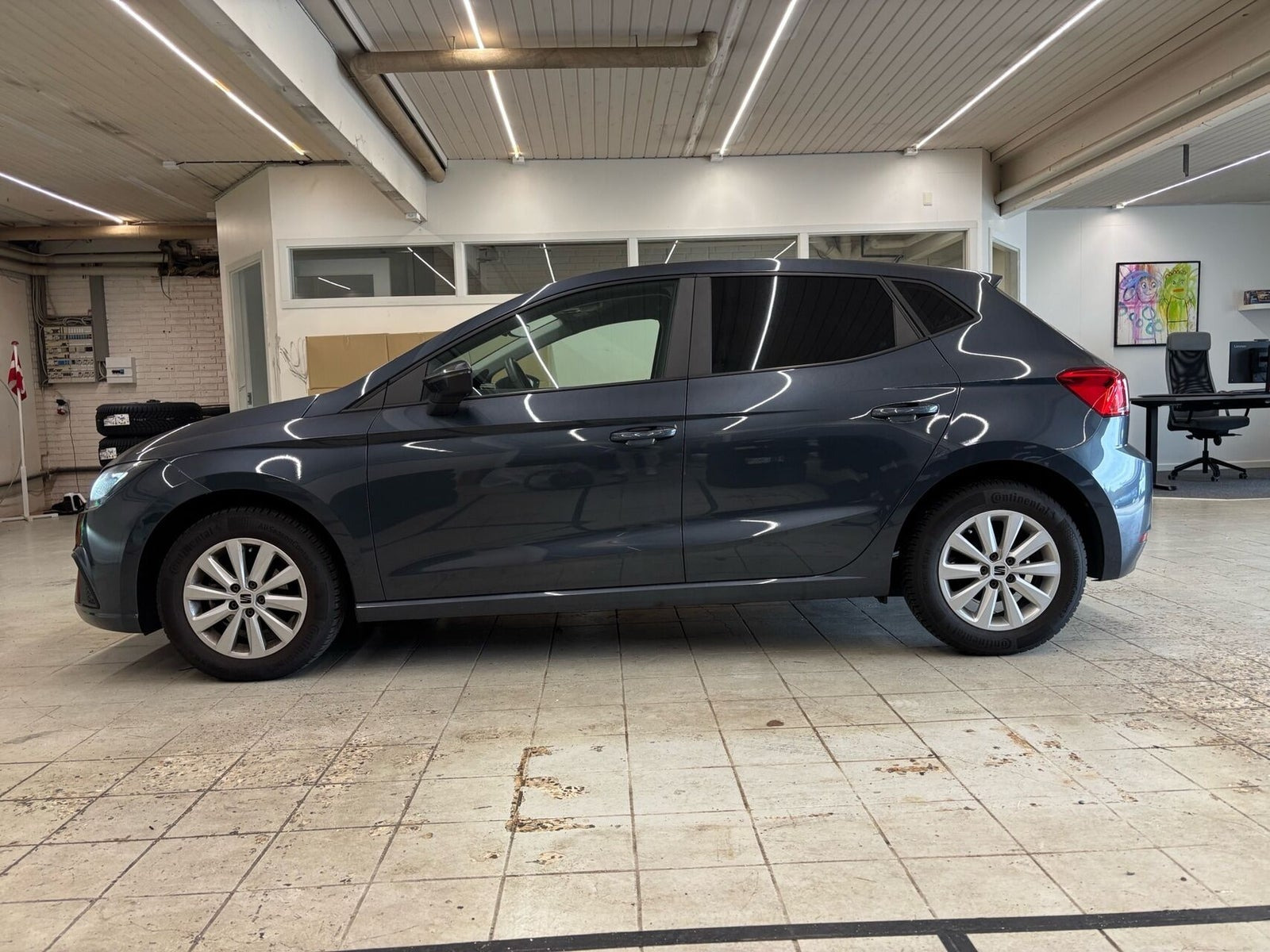 Grå Seat Ibiza fra 2023