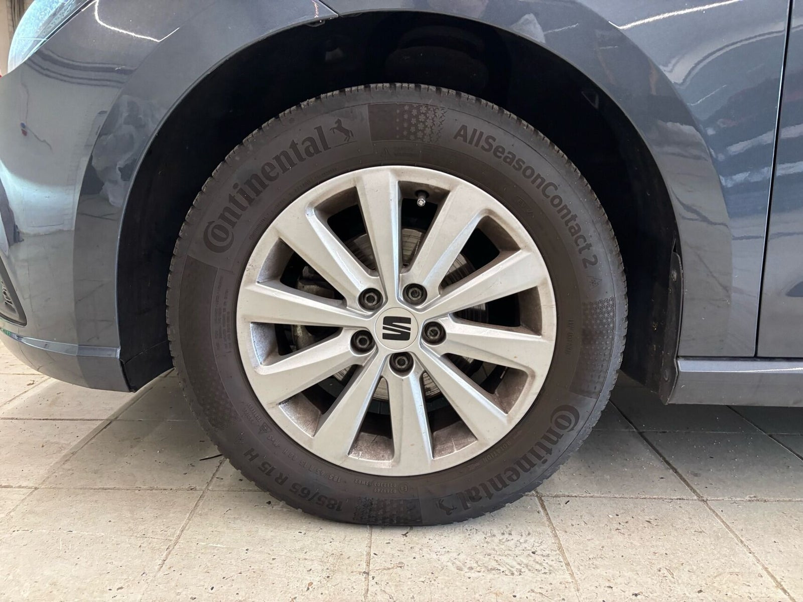 Grå Seat Ibiza fra 2023