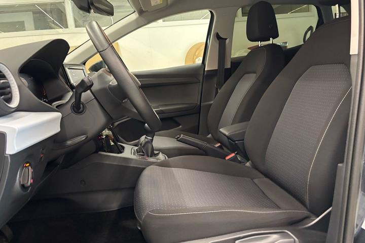 Grå Seat Ibiza fra 2023