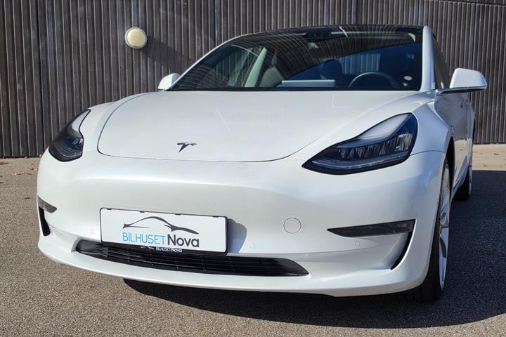 undefined Tesla Model 3 fra 2019