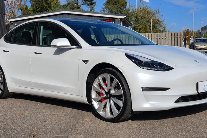 undefined Tesla Model 3 fra 2019