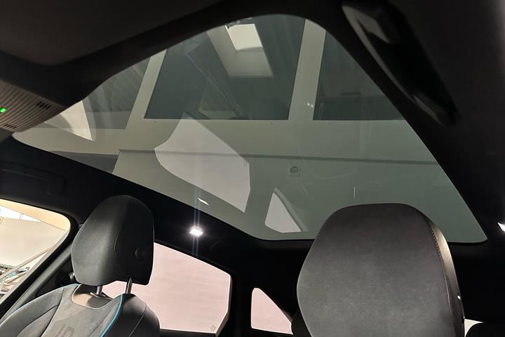 Blå VW ID.7 fra 2023